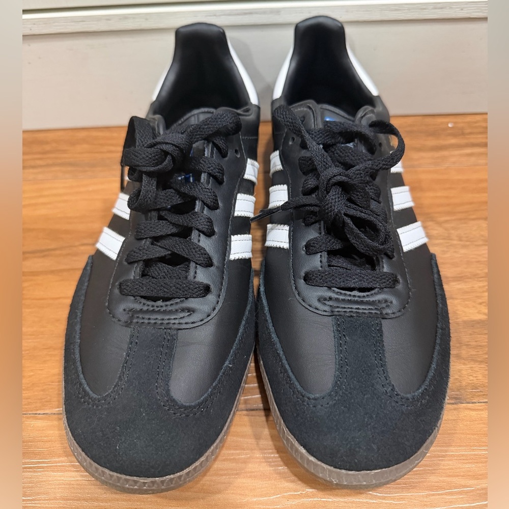 ADIDAS Samba ADV Shoes Black/White